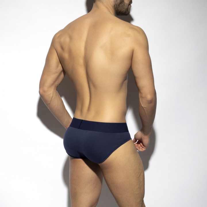 ES Collection Back Up Wonderbrief UN550