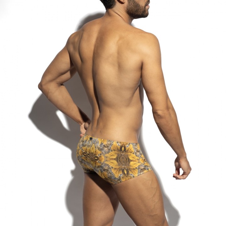 ES Collection Safari Trunk UN646