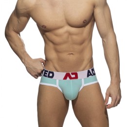 Addicted Ad Pique Brief AD1247