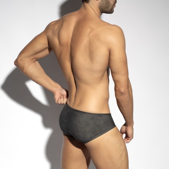 ES Collection Simsude Brief UN605